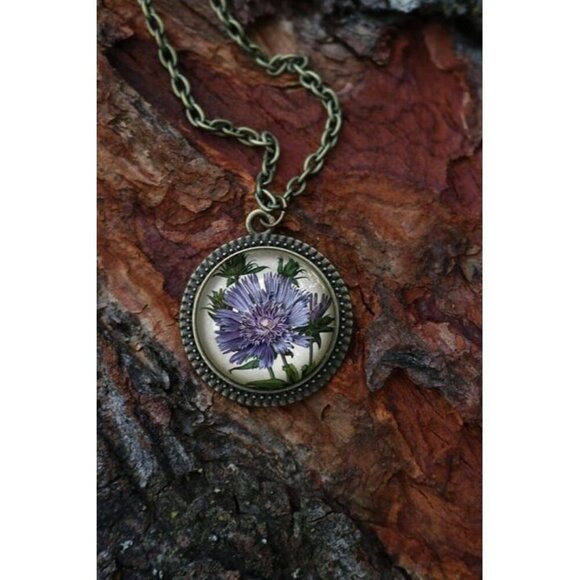 Purple Aster Flower Ornate Pendant Necklace - Antique Cottage Core Jewelry - Picture 6 of 6